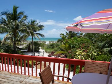 Lovely Cottage Captiva Around 300ft to the Beach